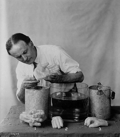 Houdini making hand molds.
