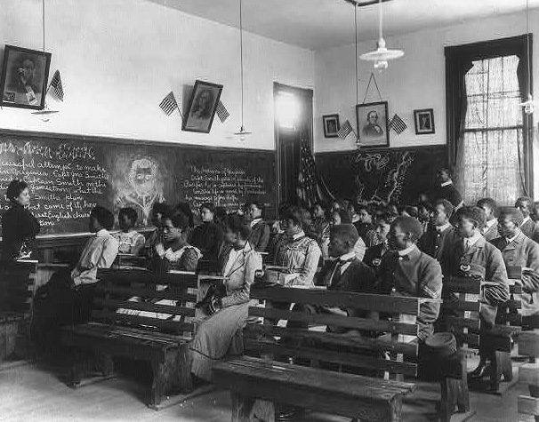 A history class at the Tuskegee Institute in Alabama in 1902