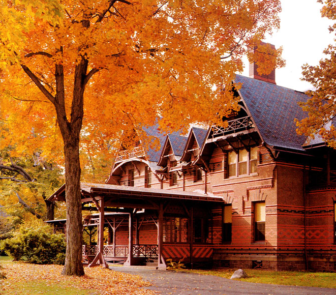 Photo of the Mark Twain House exterior