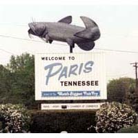 Photo of Paris, Tennessee 'Welcome' sign with catfish on top