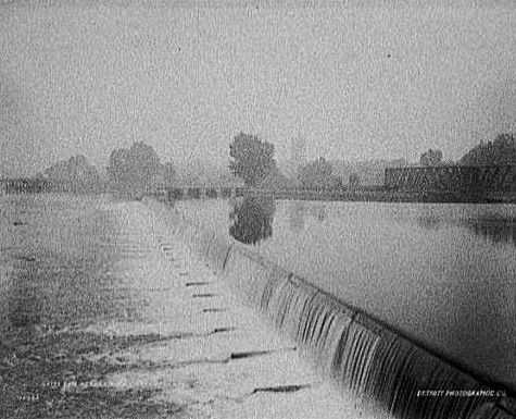 Dam across river in Appleton, Wisconsin