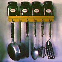 Kitchen Utensils and Spices, between 1941 and 1945