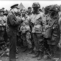 Dwight Eisenhower giving orders to American paratroopers in England, June 6, 1944