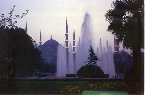 土耳其伊斯坦布爾市的藍清真寺。