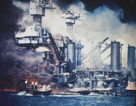 1941年12月7日在珍珠港被炸的美國
海軍戰艦西佛吉尼亞號