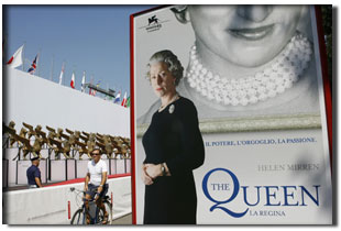 威尼斯電影節招貼畫上扮演英國女王並因此獲奧斯卡的演員海倫·米倫