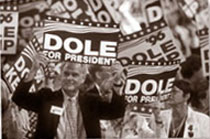 1996年在聖迭戈出席共和黨全國代表大會的代表支援參議員多爾競選總統