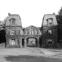 Entrance to Vassar College