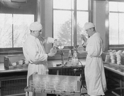 Medical staff at work, Walter Reed Hospital