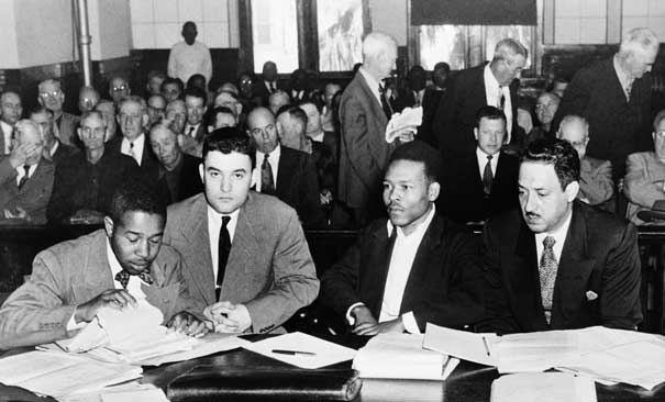 瑟古德·馬歇爾(右一),傑克·格林伯格(左二)