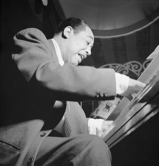 Duke Ellington at the piano, between 1946 and 1948