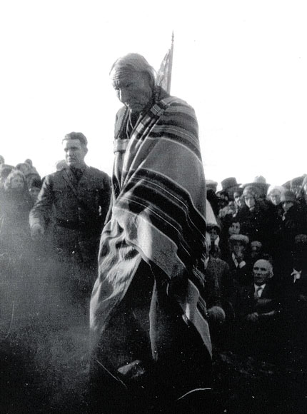 Photo of an Indian representing Chief Magpie at a burial ceremony at Washita