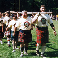 Photo of 'heavy' athletes preparing to compete in the caber toss