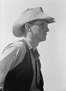 Cowboy on cattle ranch near Spur, Texas, 1939