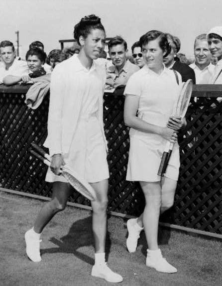 Photo of Althea Gibson and Barbara Knapp walking